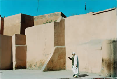 Two Men Walking, Marrakesch 2006